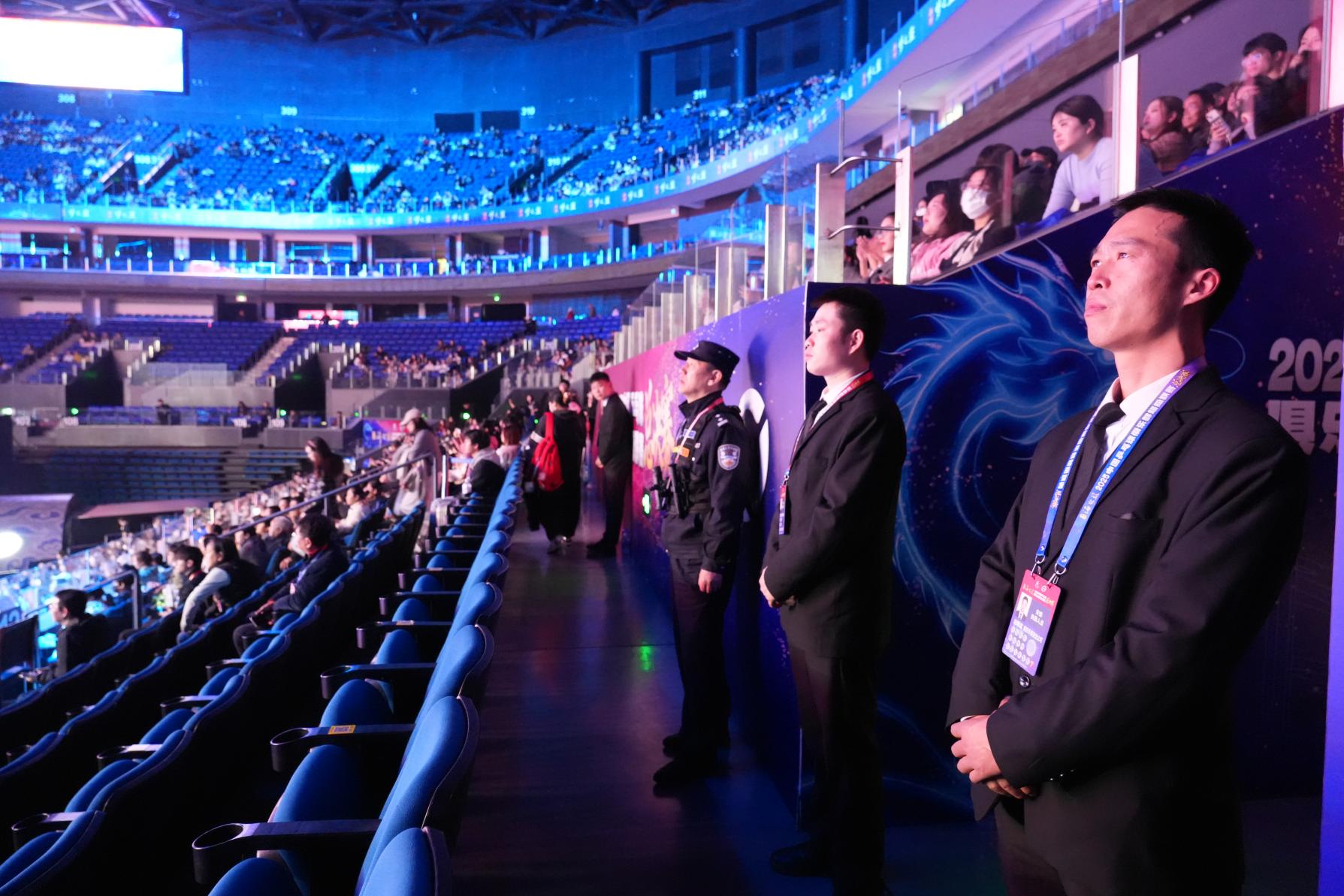 E:/25.12.10后 上傳網(wǎng)站留存/“安保鐵軍、硬核保障”2025系列報(bào)道四十一——乒超巔峰對決耀金陵 南京市保硬核護(hù)航筑平安/DSC06900.JPGDSC06900