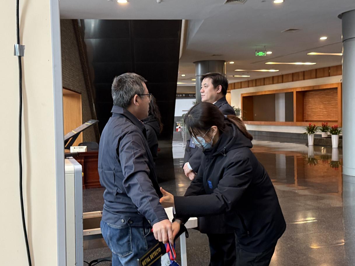 E:/25.12.10后 上傳網(wǎng)站留存/“安保鐵軍、硬核保障”2026系列報道一——科技引領(lǐng)未來，安全護(hù)航盛會/照片/79854b95b5929b8d99e14dd1fe9a271f.jpg79854b95b5929b8d99e14dd1fe9a271f